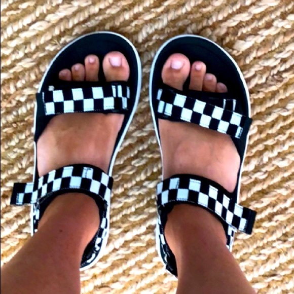 VANS Tri-Lock Check Print Sandals - Picture 12 of 12